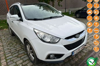 Hyundai ix35 2.0crdi 4x4 AWD skóry ledy Navi kamera bezwypadkowy zamiana 1.r.gwaran