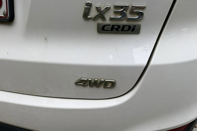 Hyundai ix35 2.0crdi 4x4 AWD skóry ledy Navi kamera bezwypadkowy zamiana 1.r.gwaran zdjęcie 4