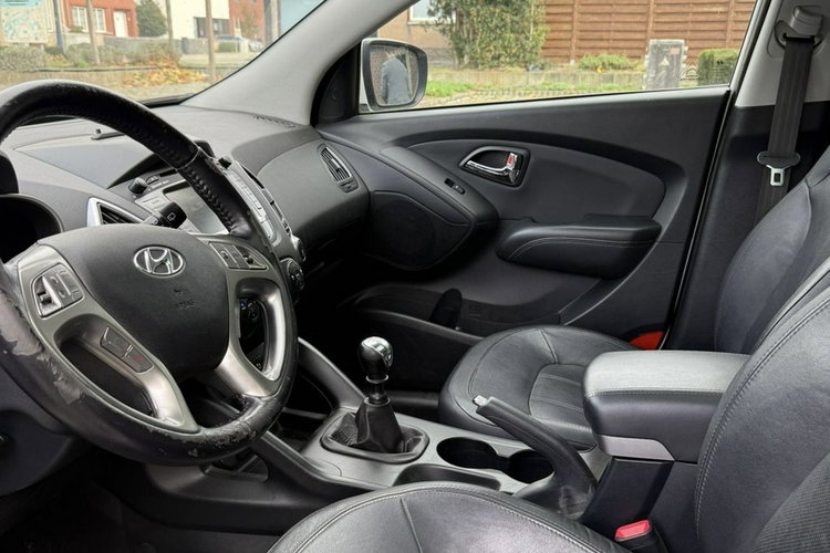 Hyundai ix35 2.0crdi 4x4 AWD skóry ledy Navi kamera bezwypadkowy zamiana 1.r.gwaran zdjęcie 7