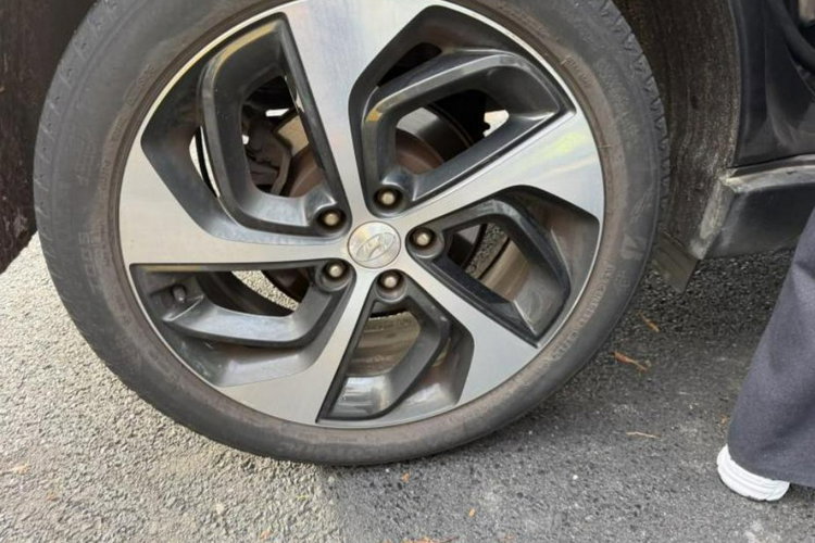 Hyundai Tucson 1.7 Crdi Navi kamera skóry ledy bezwypadkowy zamiana serwis 1.r.gwaran zdjęcie 12