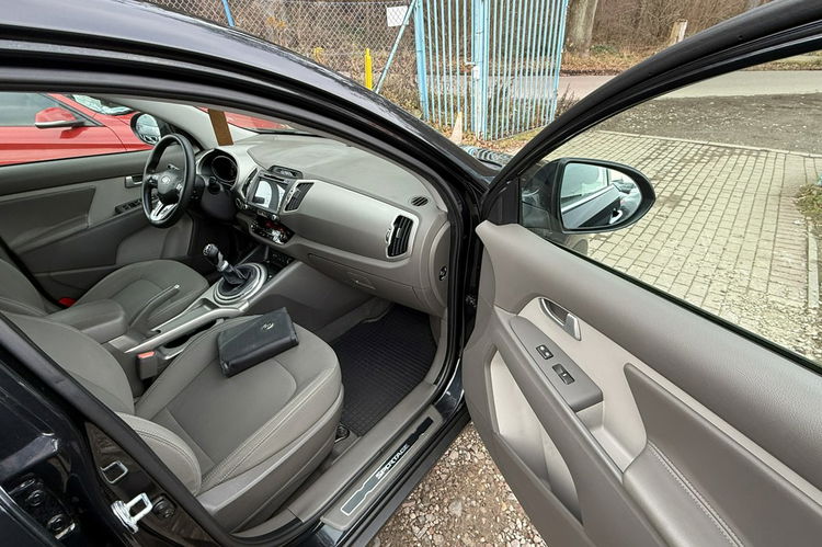Kia Sportage 2.0crdi 184KM lift 4x4 salon PL ledy bi xenon kamery Navi zamiana gwar zdjęcie 16