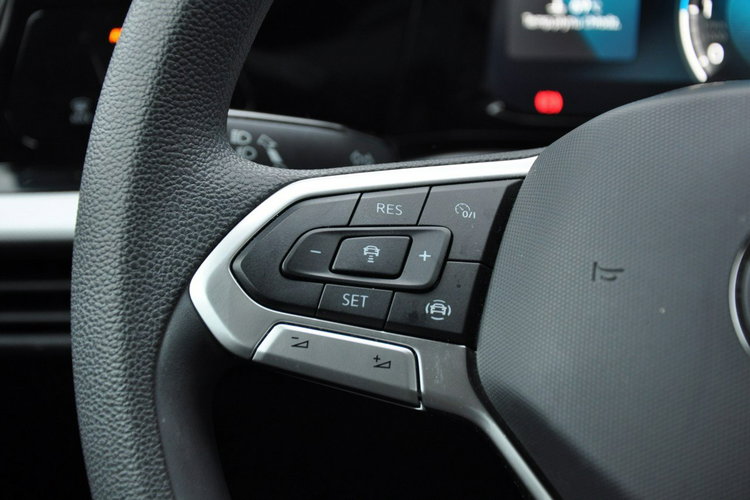 Volkswagen Golf 1.0TSI 110KM Manual 6-G Czujniki Park. Ledy SalonPL 1wł Gwar.06/2027 zdjęcie 21