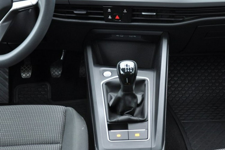 Volkswagen Golf 1.0TSI 110KM Manual 6-G Czujniki Park. Ledy SalonPL 1wł Gwar.06/2027 zdjęcie 26