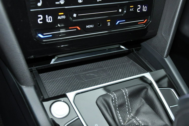 Volkswagen Arteon 2.0TDI 200KM 4Motion DSG R-line Kamera360DCC El.Fotele Harman Panoram zdjęcie 31