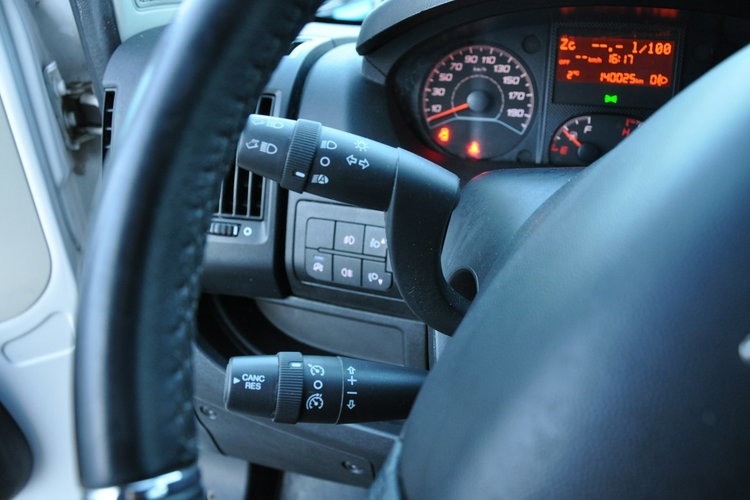 Peugeot Boxer 2.2HDI 165KM SalonPL 1wł Pełny Serwis Klimatyzacja Tempomat FV23 zdjęcie 15