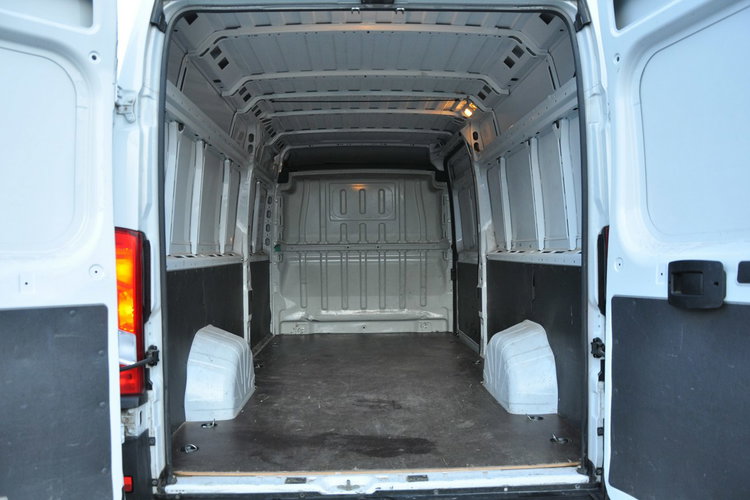 Peugeot Boxer 2.2HDI 165KM SalonPL 1wł Pełny Serwis Klimatyzacja Tempomat FV23 zdjęcie 18