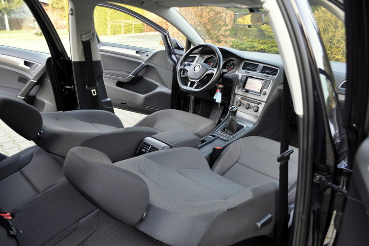 Volkswagen Golf 2.0TDI(150KM) Duża Navi Klimatronik 2xParktronik Wekur I Wł Alu16"ASO zdjęcie 23