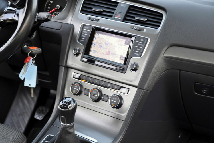 Volkswagen Golf 2.0TDI(150KM) Duża Navi Klimatronik 2xParktronik Wekur I Wł Alu16"ASO zdjęcie 26