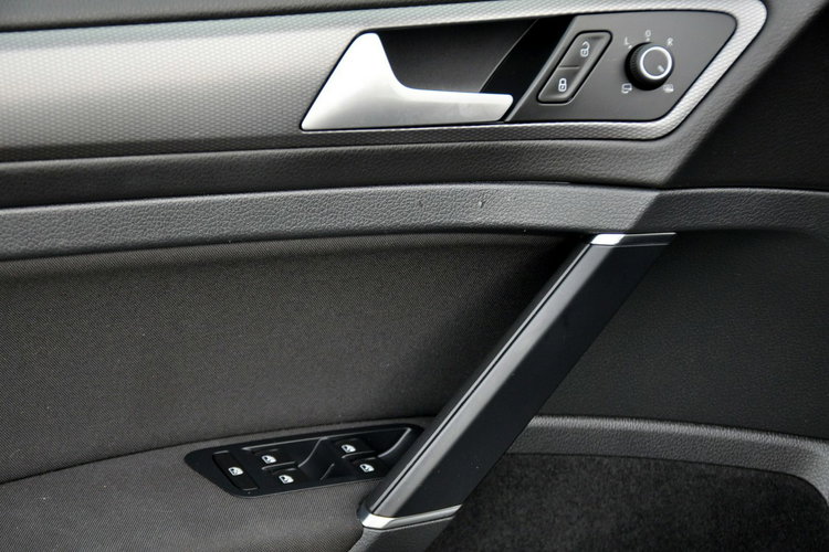 Volkswagen Golf 2.0TDI(150KM) Lounge Duża Navi Welur Chrom 2xParktr I Wł Alu16"ASO zdjęcie 36