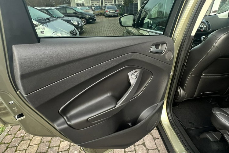 Kuga Ford Kuga 2.0 diesel automat skóry 4x4 nawi kamera zdjęcie 9