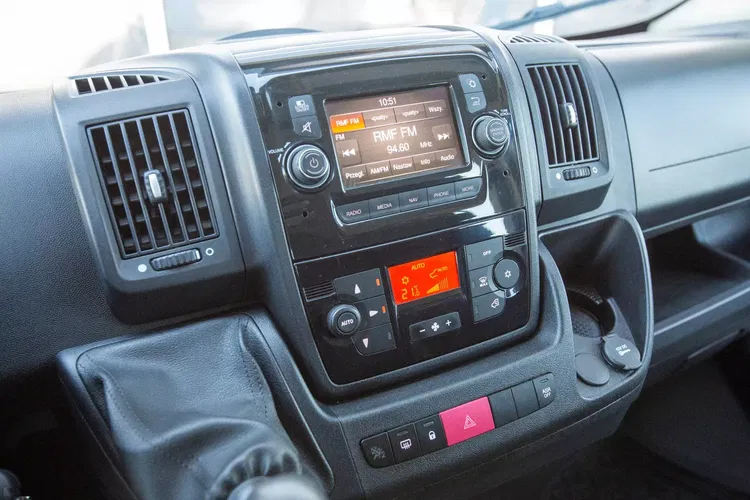 Peugeot Boxer DOKA 7-OSÓB Maxi SKRZYNIA 165KM zdjęcie 44