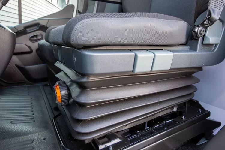 Renault Master L3H2 2.3 180KM AUTOMAT zdjęcie 46