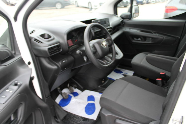 Toyota ProAce City Salon Polska Long netto 46 260 PLN Gwarancja D4D Active zdjęcie 14