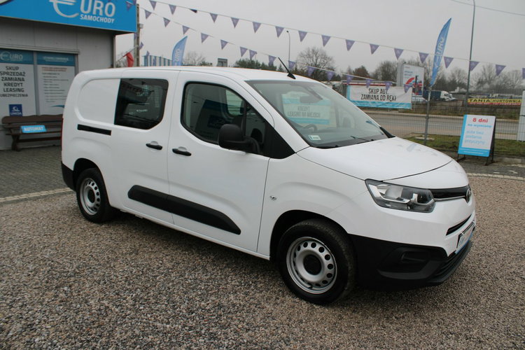 Toyota ProAce City Salon Polska Long netto 46 260 PLN Gwarancja D4D Active zdjęcie 4