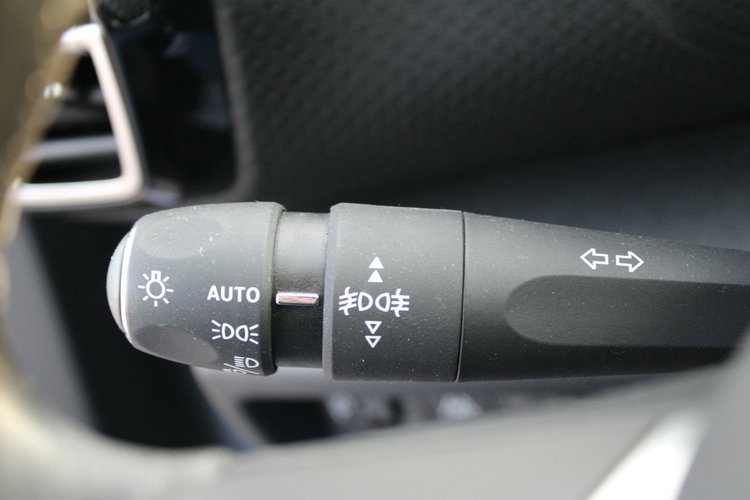 Citroen C4 SHINE 1.5D Skóra Salon Polska Gwarancja zdjęcie 20