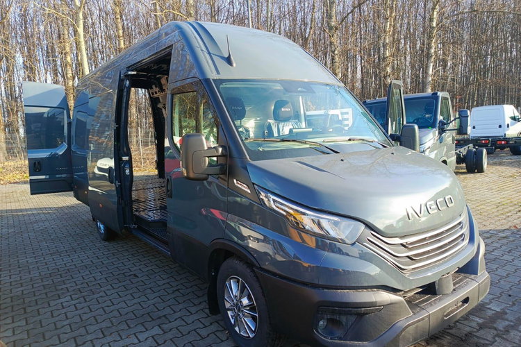 IVECO Daily 35S18HA8 V zdjęcie 18