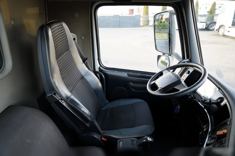 Volvo FM 380 / PEŁNY ADR  / KABINA DZIENNA / I-SHIFT / 13 LITROWY / zdjęcie 26