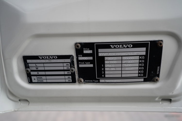 Volvo FM 380 / PEŁNY ADR  / KABINA DZIENNA / I-SHIFT / 13 LITROWY / zdjęcie 36