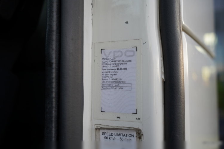 Volvo FM 380 / PEŁNY ADR  / KABINA DZIENNA / I-SHIFT / 13 LITROWY / zdjęcie 38