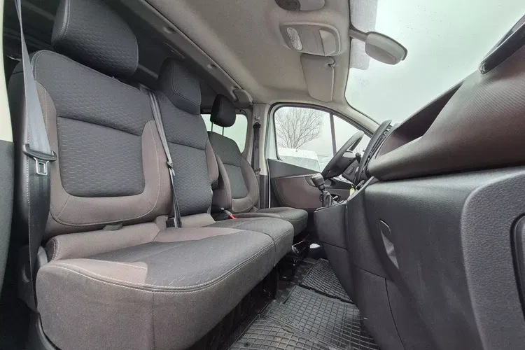 Renault Trafic L2H1 74900zł NETTO Brygadówka 6 osób 2.0dCi/120KM zdjęcie 22