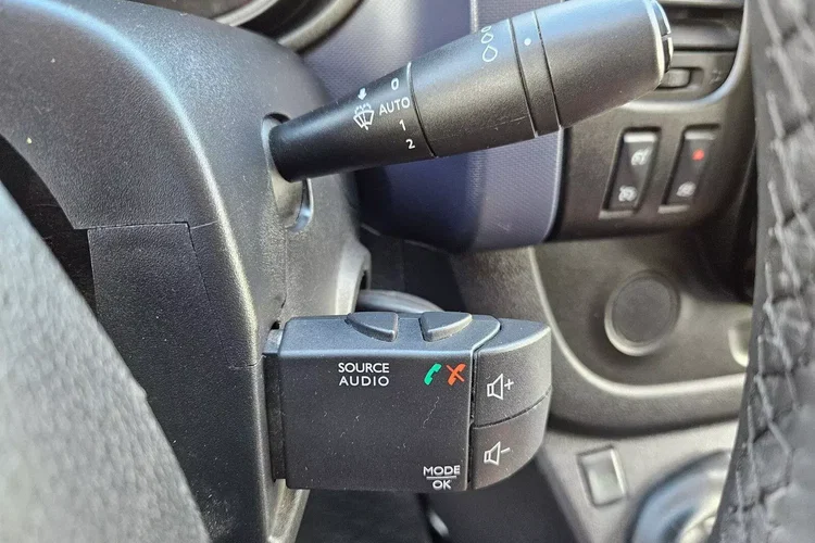 Opel Vivaro L2H1 37999zł NETTO 1.6CDTi/125KM zdjęcie 22