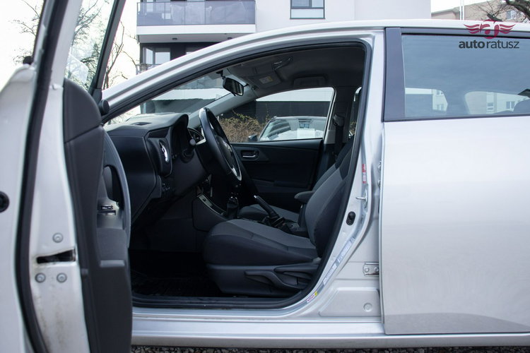 Toyota Auris Salon Polska Oferta Prywatna 100% Oryginalny lakier 1.6 Benz 132KM zdjęcie 15