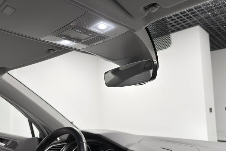 Volkswagen Tiguan 1.5 TSI 150KM EVO Life ACC KeylessGo Full LED Navi Salon PL F VAT 23% zdjęcie 21