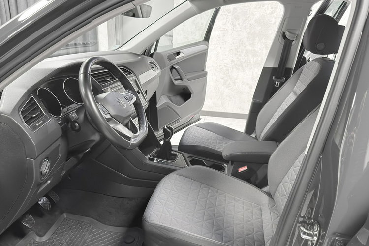 Volkswagen Tiguan 1.5 TSI 150KM EVO Life ACC KeylessGo Full LED Navi Salon PL F VAT 23% zdjęcie 25