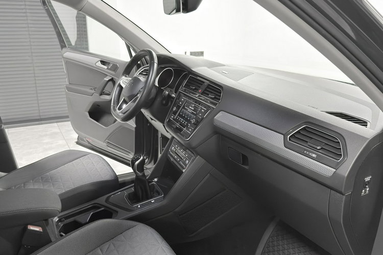 Volkswagen Tiguan 1.5 TSI 150KM EVO Life ACC KeylessGo Full LED Navi Salon PL F VAT 23% zdjęcie 27