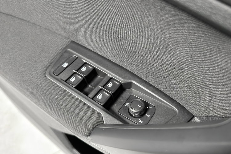 Volkswagen Tiguan 1.5 TSI 150KM EVO Life ACC KeylessGo Full LED Navi Salon PL F VAT 23% zdjęcie 32