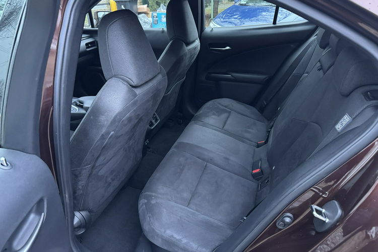 Lexus UX 250H 43 tyś km Ast. Pasa Distronic kamera Super zdjęcie 10