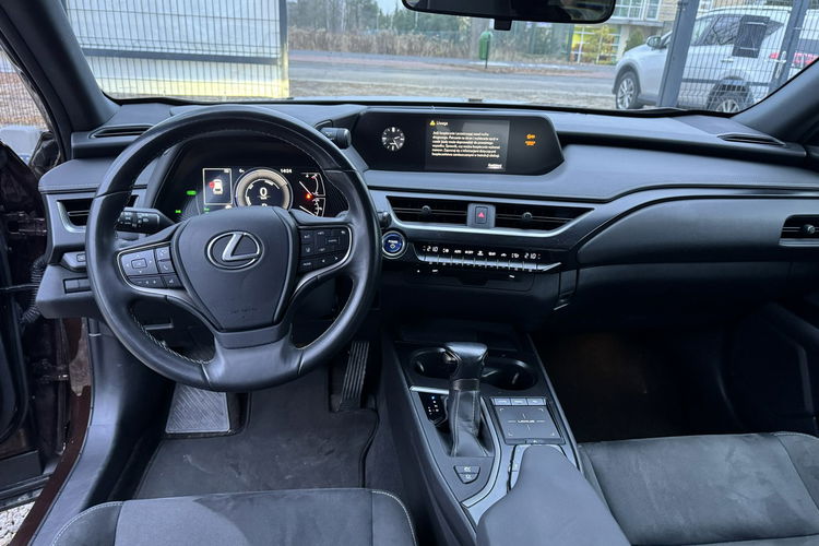 Lexus UX 250H 43 tyś km Ast. Pasa Distronic kamera Super zdjęcie 12