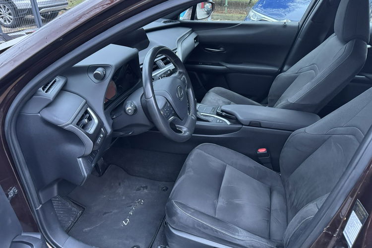 Lexus UX 250H 43 tyś km Ast. Pasa Distronic kamera Super zdjęcie 9