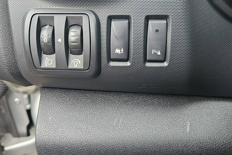 Opel Vivaro 1.6 CDTI140KM 8-osób Long Skrzydła Nawiewy Kamera Ładny Stan Serwis zdjęcie 13