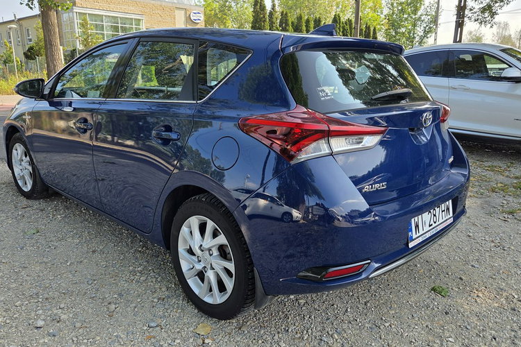 Toyota Auris 1.8 HSD 136KM Kamera Vat 23% zdjęcie 5