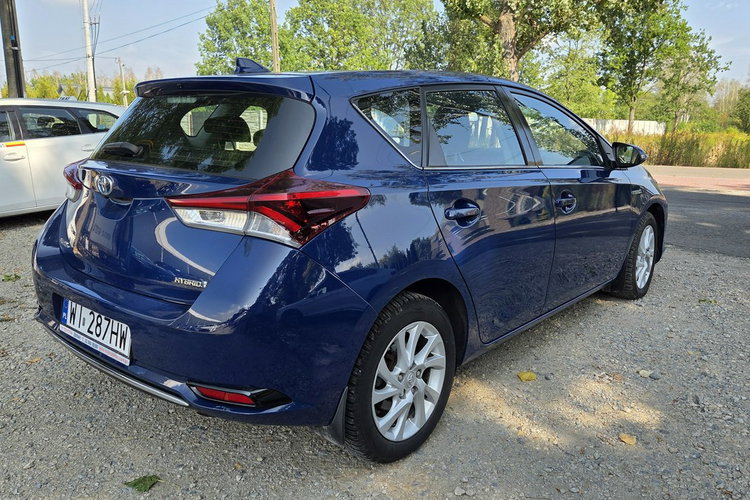 Toyota Auris 1.8 HSD 136KM Kamera Vat 23% zdjęcie 6