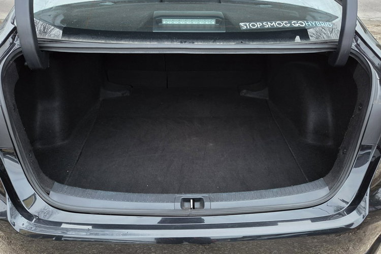 Toyota Corolla 1.8 HSD + LPG Vat 23% Salon PL PDC Virtual Ast. Parkowania Distronic zdjęcie 12