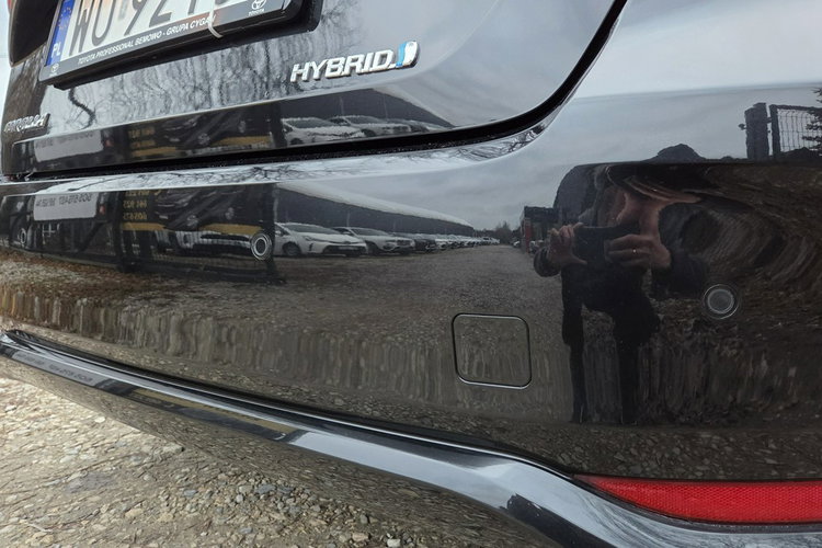 Toyota Corolla 1.8 HSD + LPG Vat 23% Salon PL PDC Virtual Ast. Parkowania Distronic zdjęcie 8