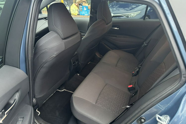Toyota Corolla 1.8 HSD F-Vat 23% Virtual Ast. Parkowani Distronic zdjęcie 10