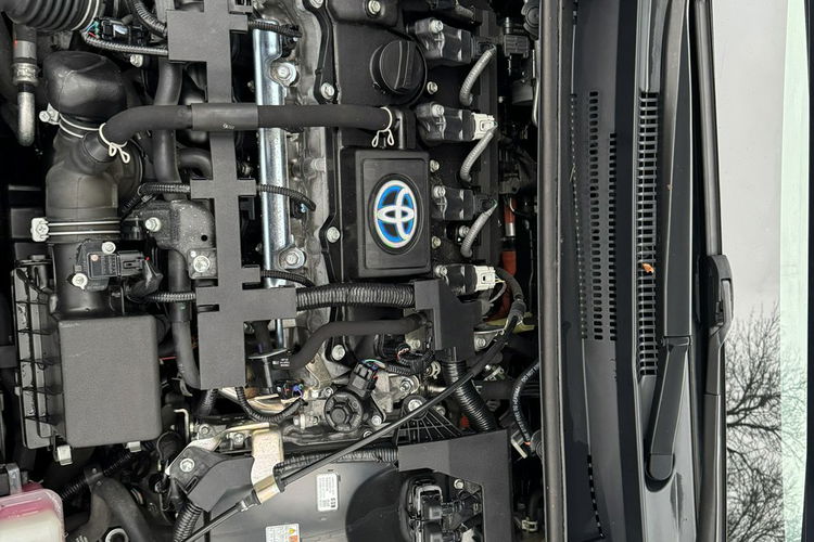 Toyota Corolla 1.8 HSD F-Vat 23% Virtual Ast. Parkowani Distronic zdjęcie 20