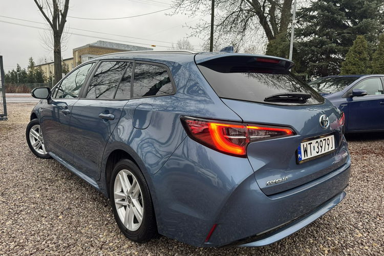 Toyota Corolla 1.8 HSD F-Vat 23% Virtual Ast. Parkowani Distronic zdjęcie 4