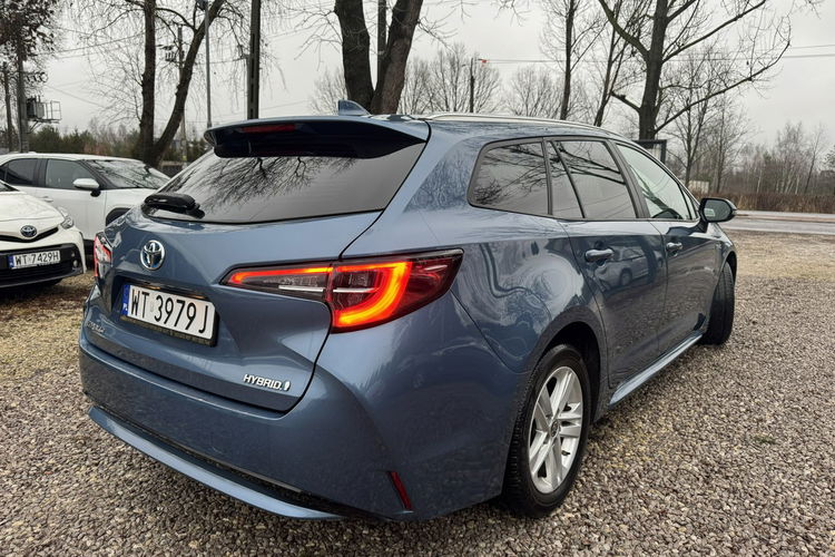 Toyota Corolla 1.8 HSD F-Vat 23% Virtual Ast. Parkowani Distronic zdjęcie 5