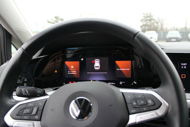 Volkswagen Golf LIFE DSG Asystent Kamera Salon Polska netto 63252PLN Gwarancja zdjęcie 17