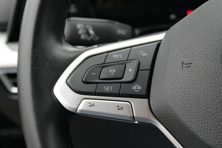 Volkswagen Golf LIFE DSG Asystent Kamera Salon Polska netto 63252PLN Gwarancja zdjęcie 18