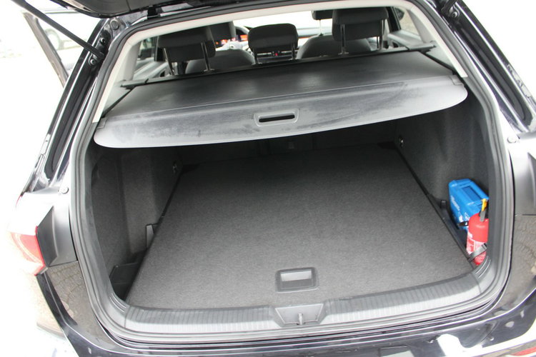 Volkswagen Golf LIFE DSG Asystent Kamera Salon Polska netto 63252PLN Gwarancja zdjęcie 25