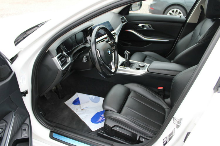 BMW 318 Skóra F-Vat Salon Polska netto 80 406PLN Gwarancja zdjęcie 21