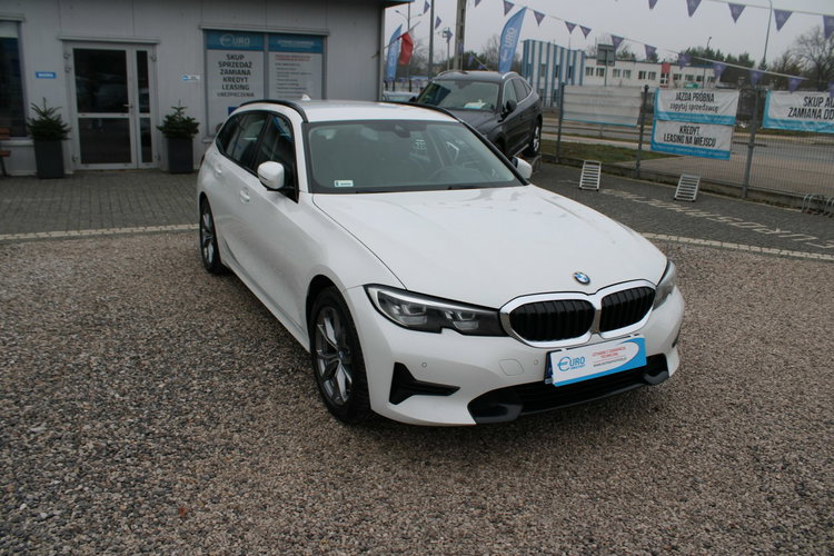 BMW 318 Skóra F-Vat Salon Polska netto 80 406PLN Gwarancja zdjęcie 3