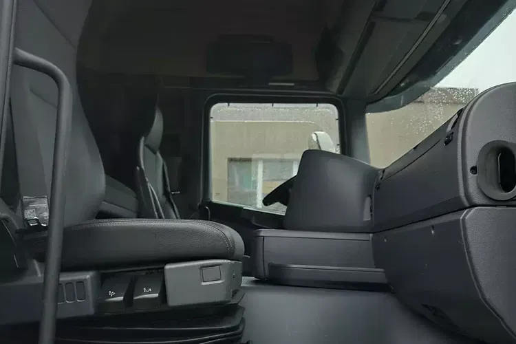 Scania R410 zdjęcie 21