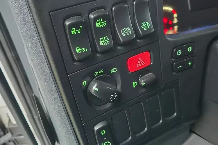 Scania R410 zdjęcie 24