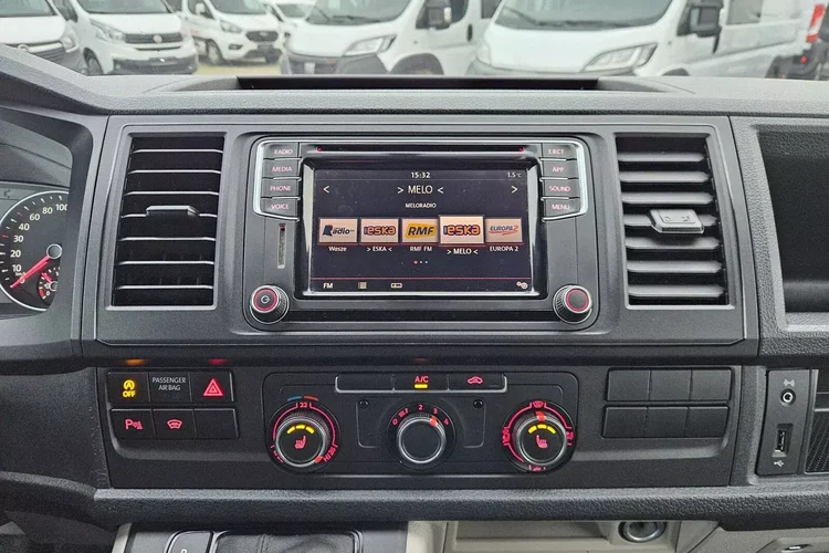 Volkswagen Transporter L2H1 59999zł NETTO 2.0TDi/150KM zdjęcie 25